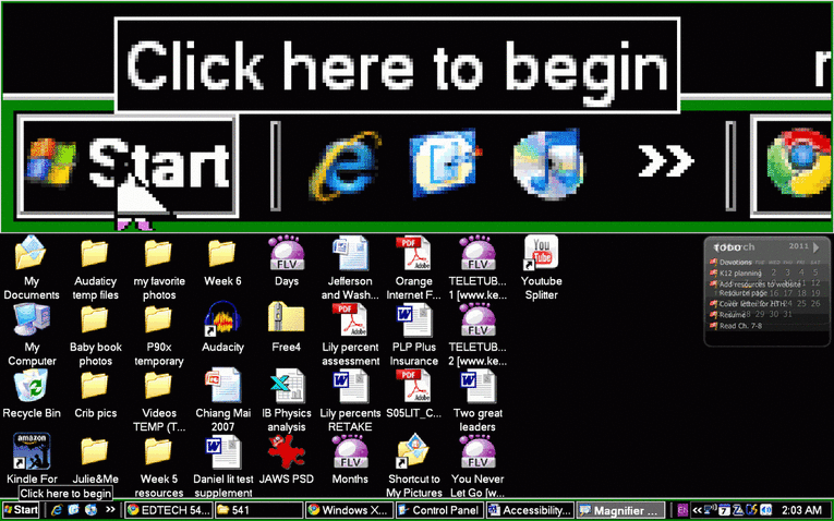 Desktop with large icons and high contrast enabled